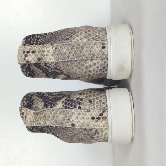 Steven New York Snake Print Canares Sneaker - Picture 5 of 9